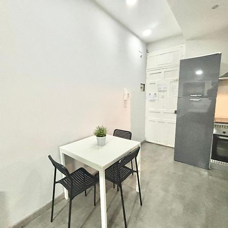 Centro Ferrocarril 2 Metro Delicias Apartman Madrid Kültér fotó